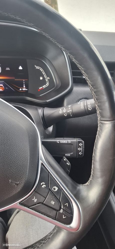 Renault Clio 1.3 TCe Exclusive EDC - 19