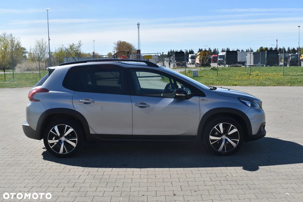 Peugeot 2008 1.2 Pure Tech Crossway S&S EAT6 - 8