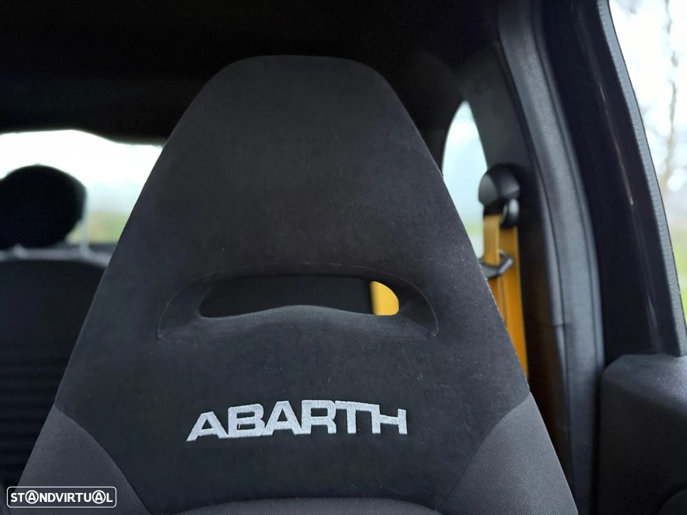 Abarth 695 Competizione - 15