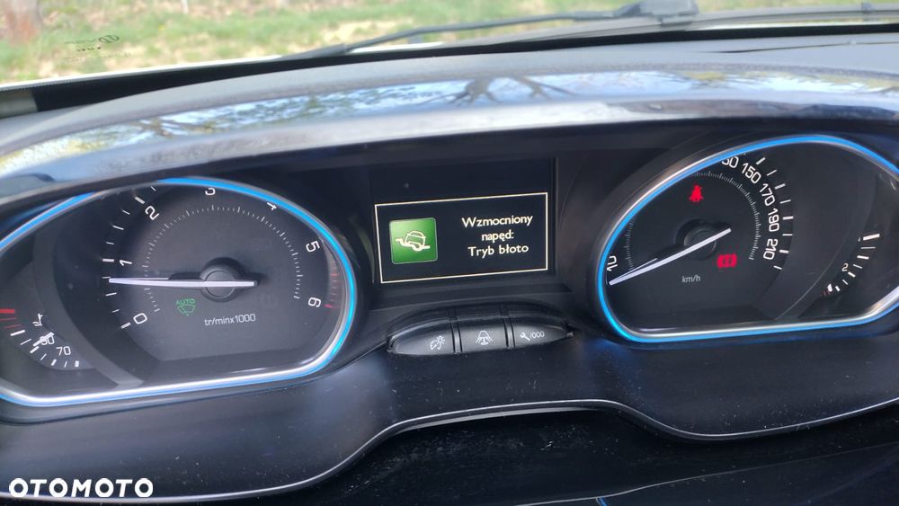 Peugeot 2008 e-HDi FAP 115 STOP & START Allure - 30