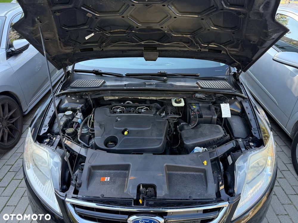 Ford Mondeo - 22