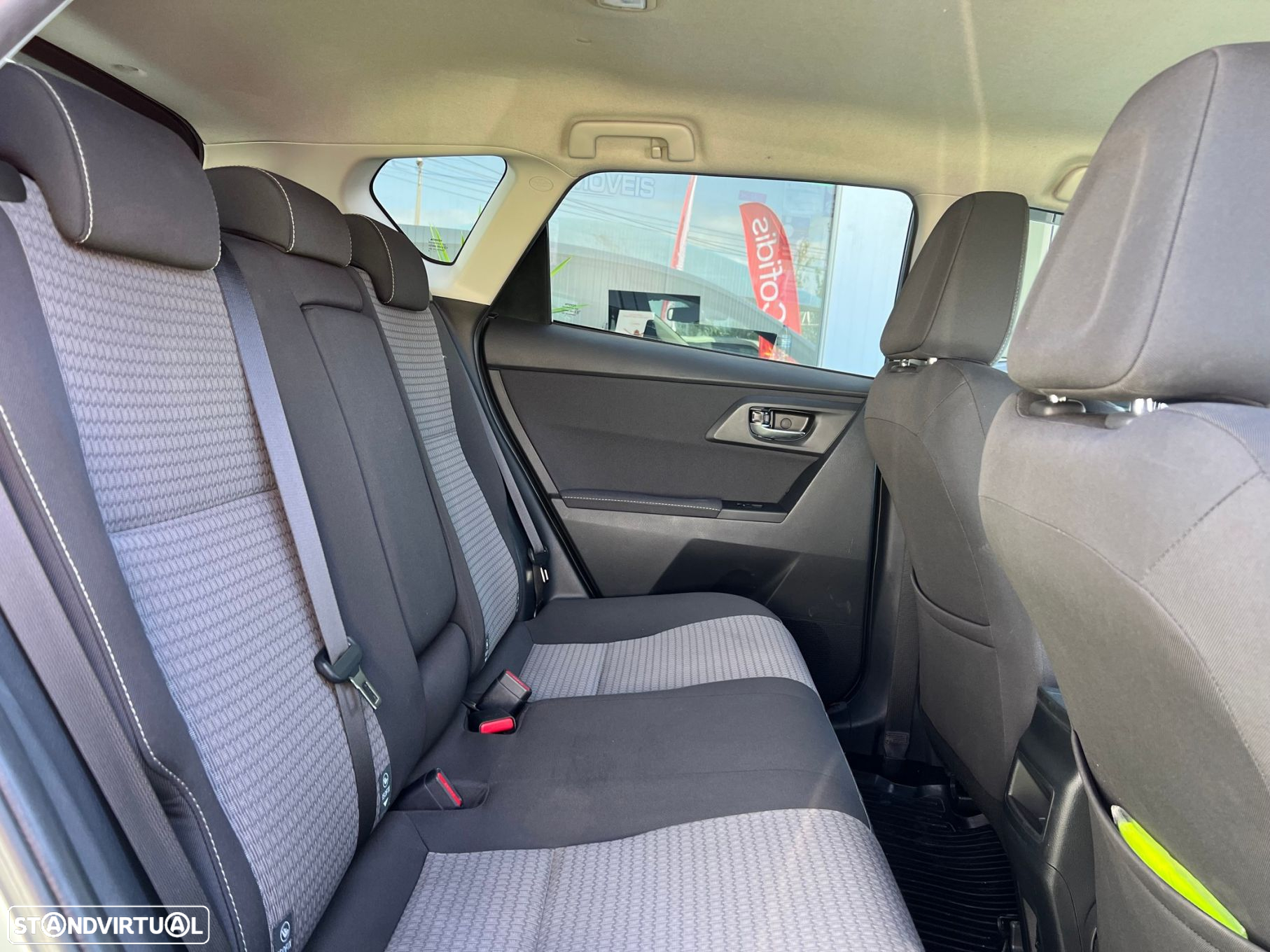 Toyota Auris 1.8 HSD Exclusive+Navi - 12