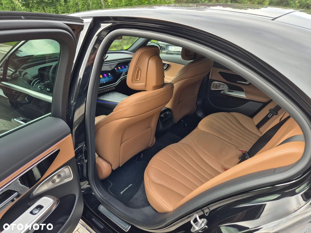 Mercedes-Benz Klasa E 220 d 4-Matic AMG/Avantgarde - 33