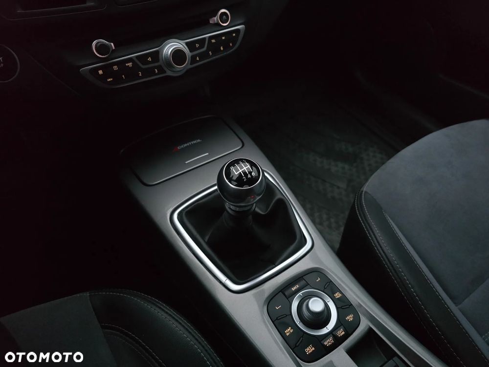 Renault Laguna 2.0 dCi FAP Initiale - 28