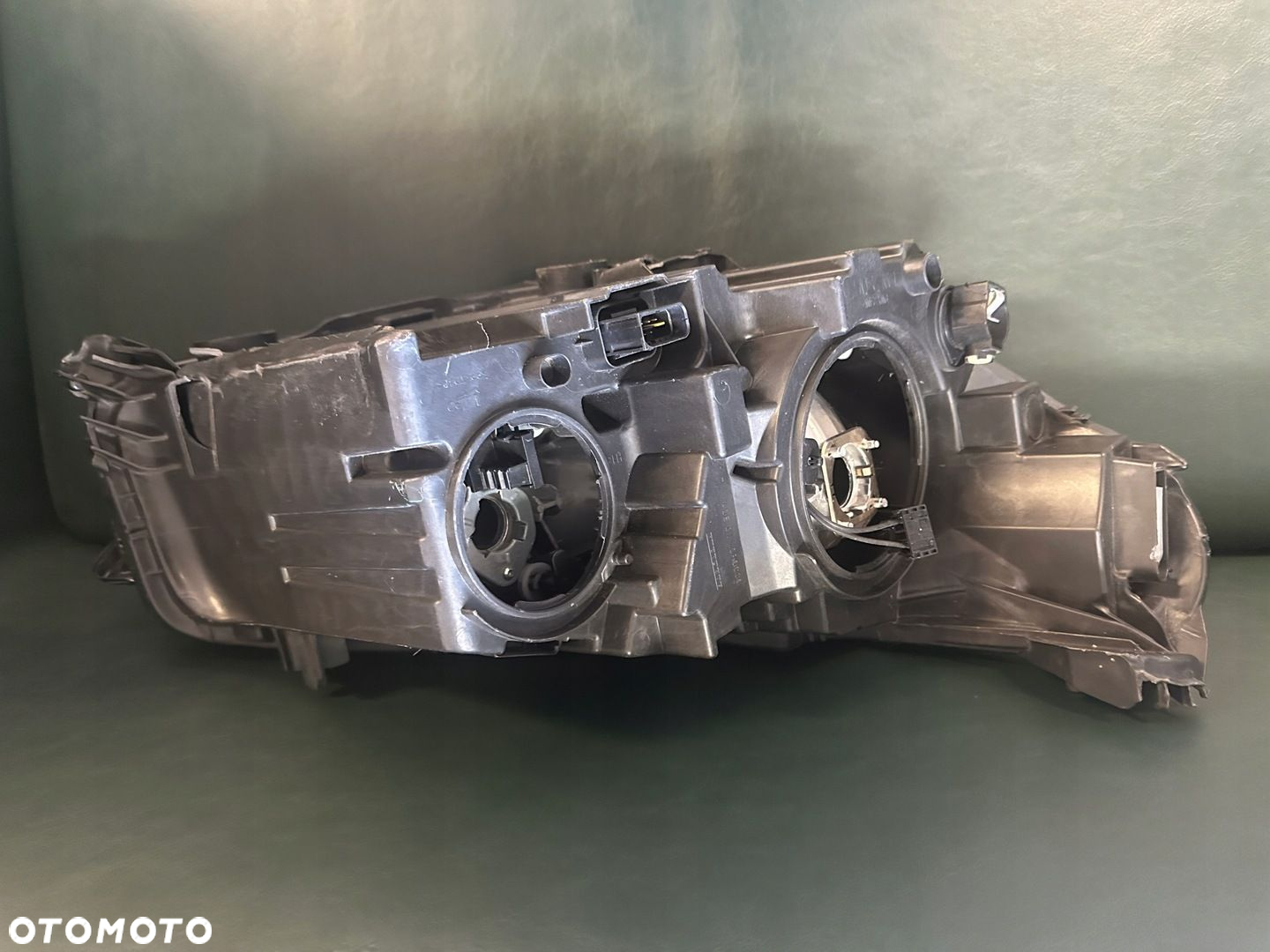 LAMPA lewy przód Opel Corsa F - 9