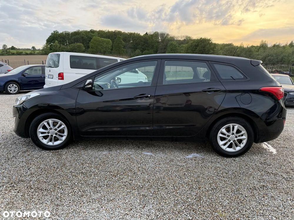 Hyundai i30 Kombi 1.6 GDi DCT Style - 9