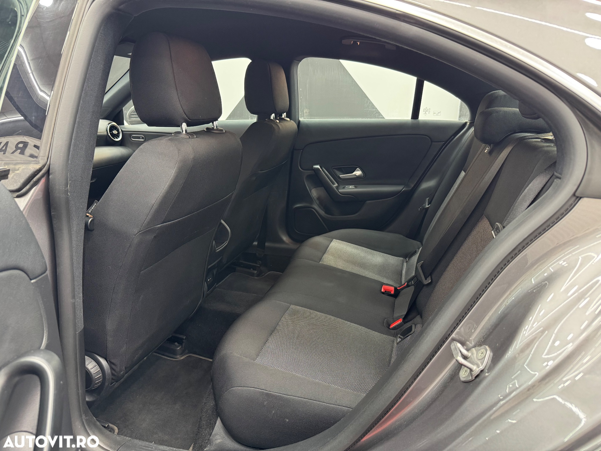 Mercedes-Benz CLA 200 d Coupe Aut. - 17