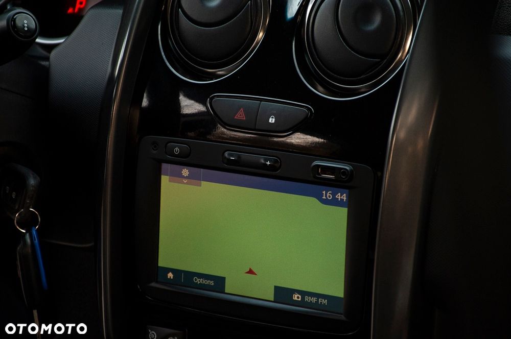 Dacia Duster dCi 110 FAP 4x2 EDC Blackshadow - 31