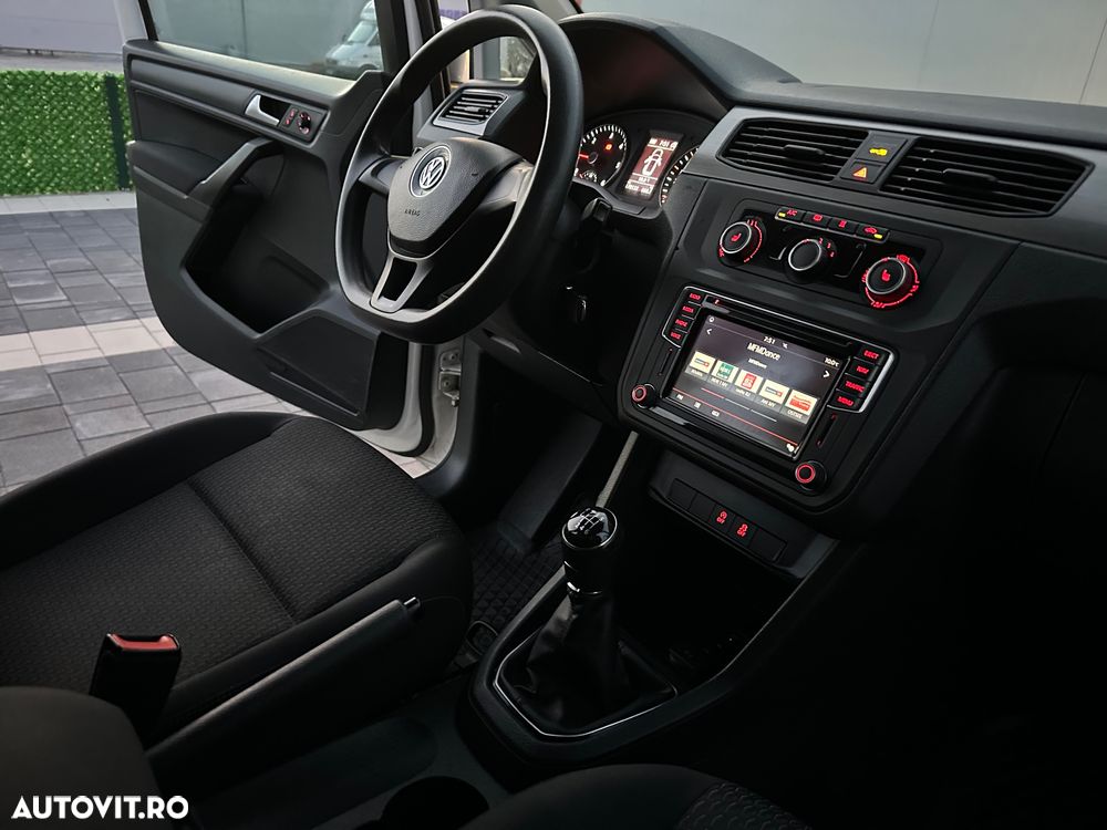 Volkswagen Caddy 2.0 TDI (7-Si.) 4MOTION Maxi Comfortline - 19