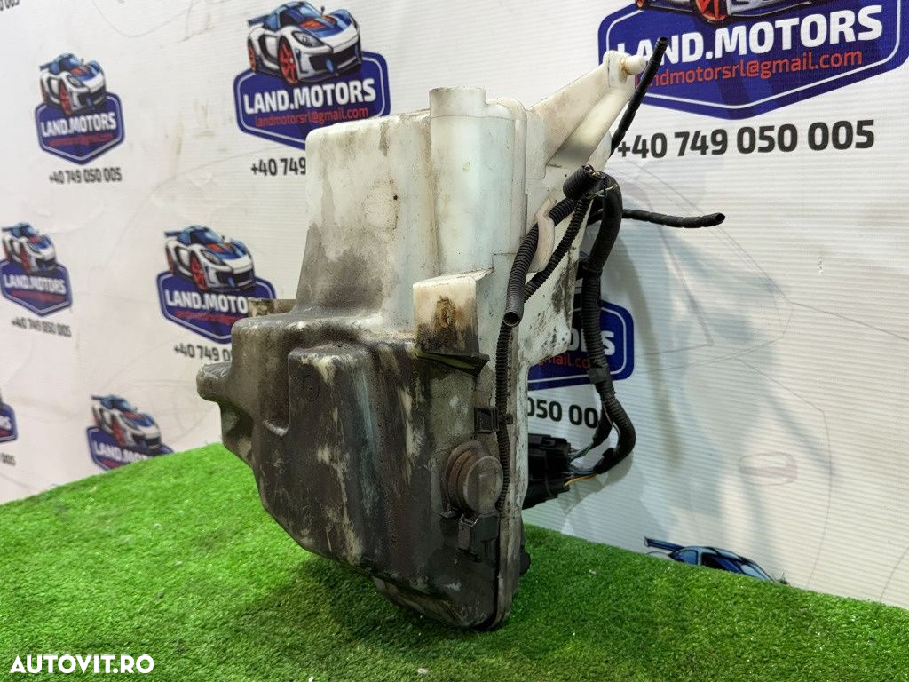 Vas lichid parbriz stropgel 2015 volvo v40 2.0 diesel cod oem 31276094 31276095 2012-2019 - 2
