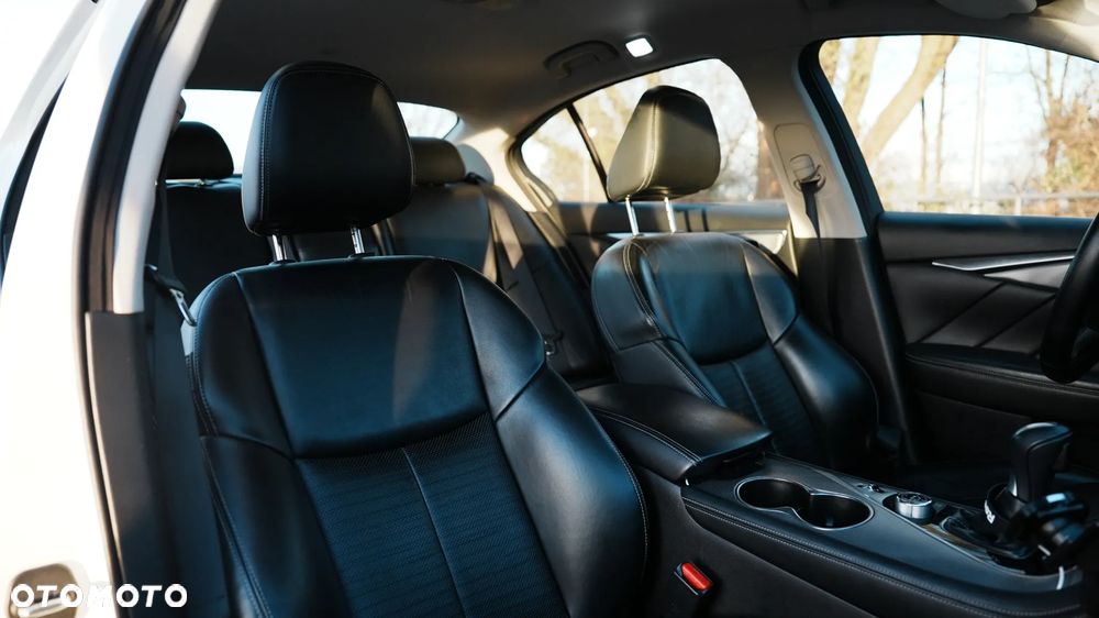 Infiniti Q50 Q50S Hybrid Sport Tech AWD EU6 - 5