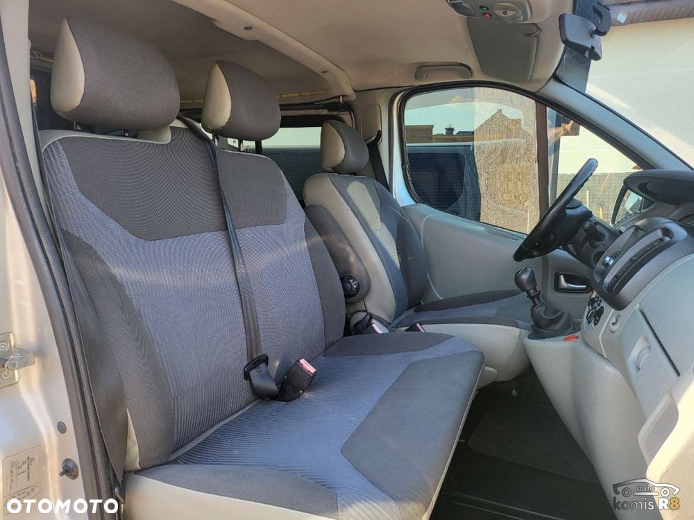 Opel Vivaro - 9