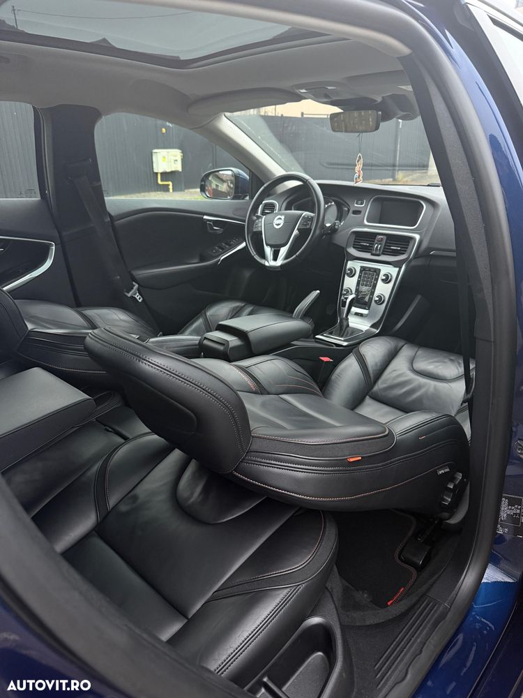 Volvo V40 D2 Ocean Race - 6