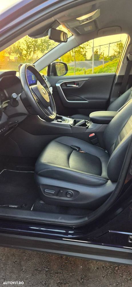 Toyota RAV4 2.5 VVT-iE 4x4 Luxury Plus - 16