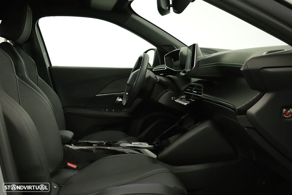 Peugeot e-2008 50 kWh GT - 22