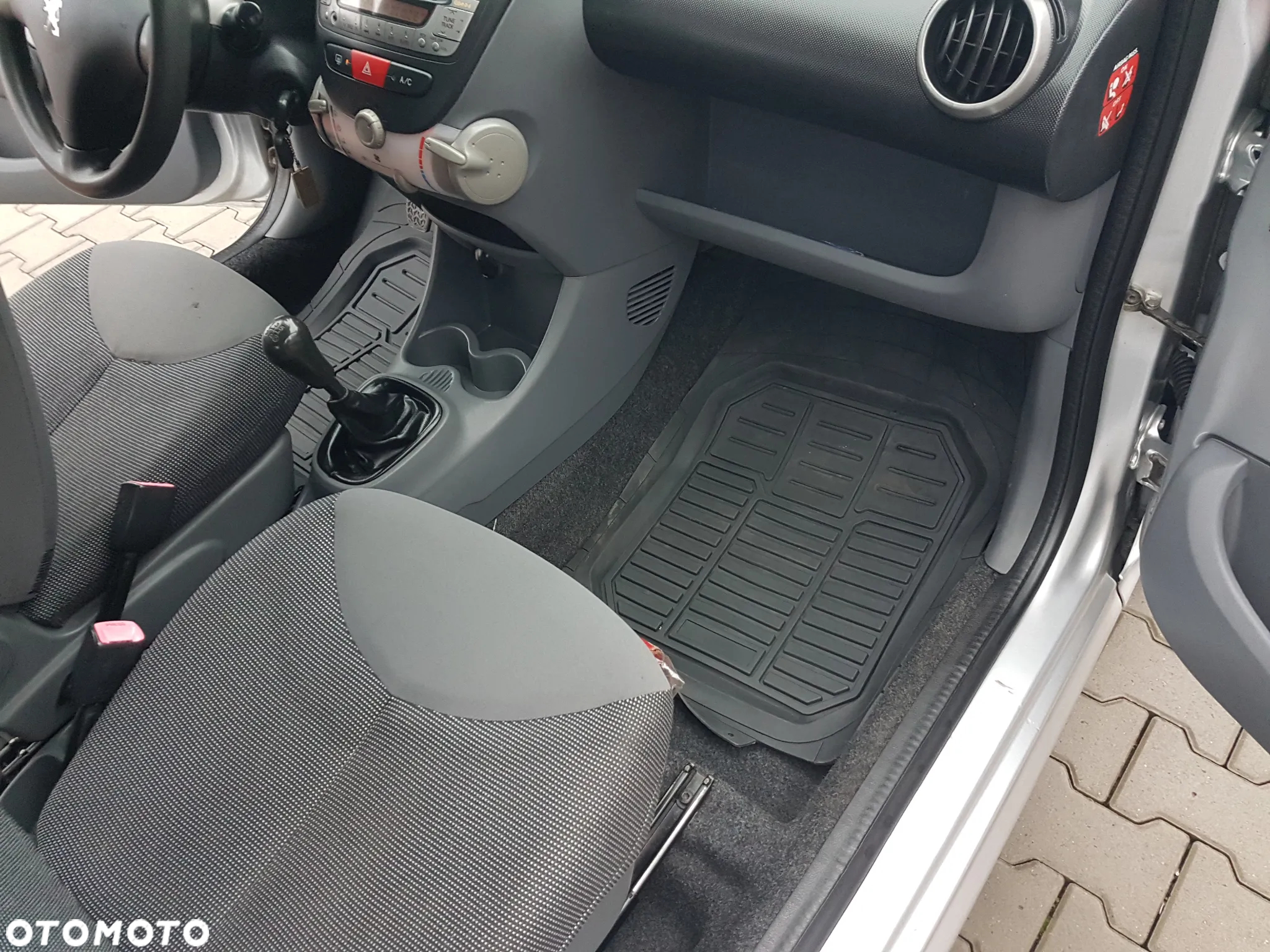Peugeot 107 - 15