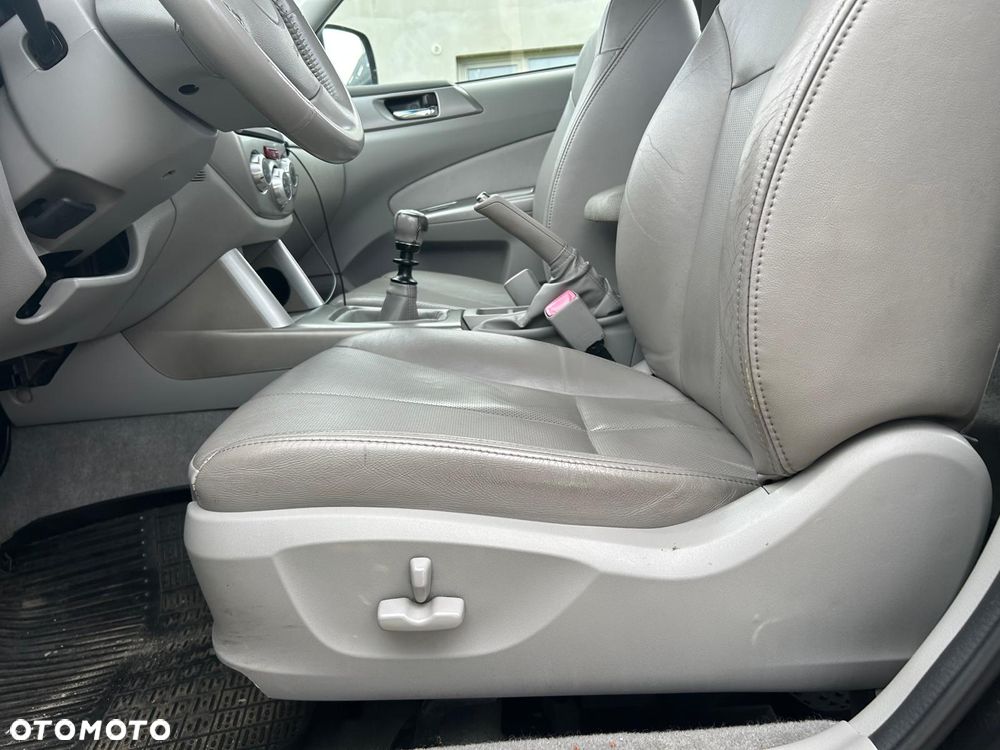 Subaru Forester 2.0D XA 000 - 11