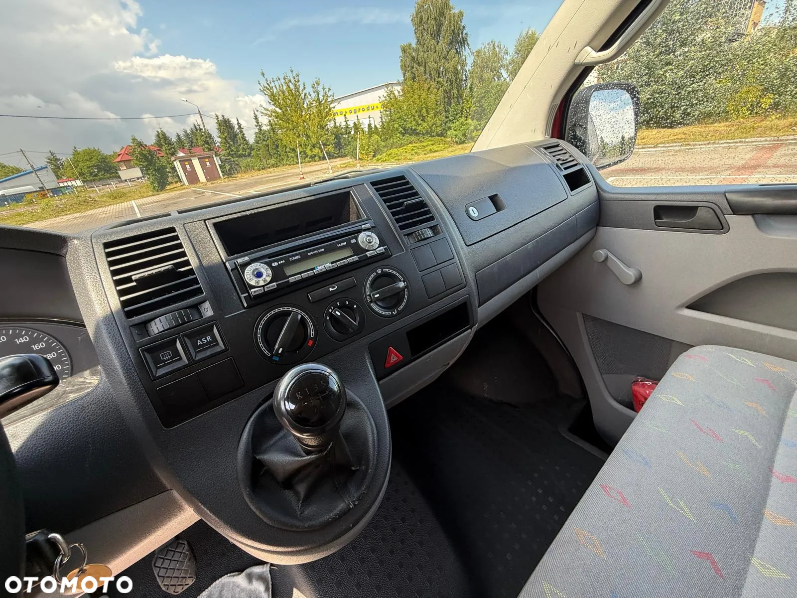 Volkswagen TRANSPORTER T5 - 19