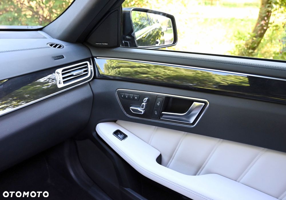 Mercedes-Benz Klasa E 500 4-Matic Avantgarde - 37