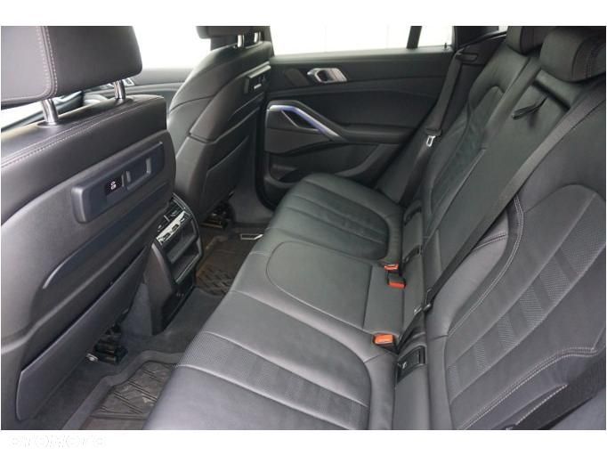 BMW X6 - 25