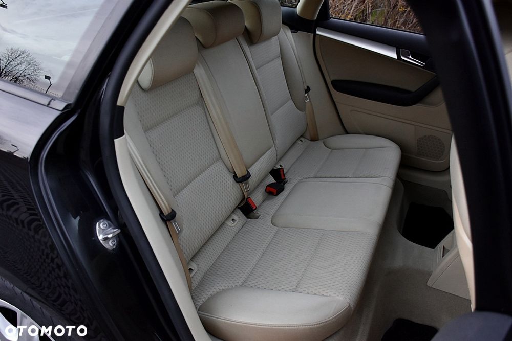 Audi A3 Sportback 1.6 Ambition - 32