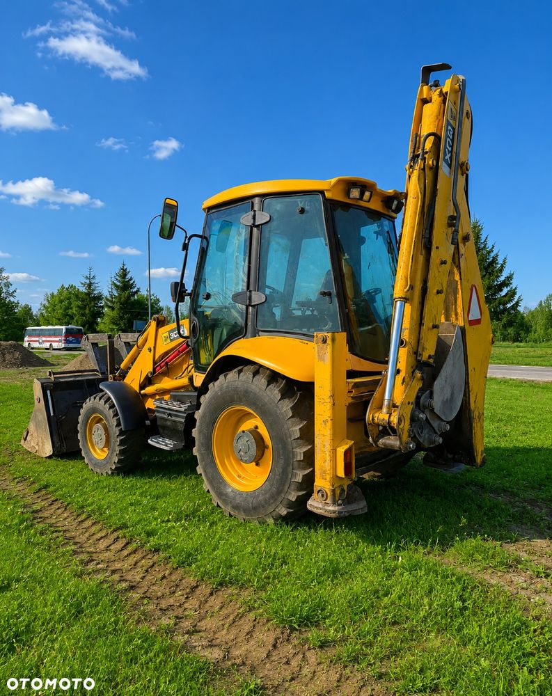 JCB 3cx - 11