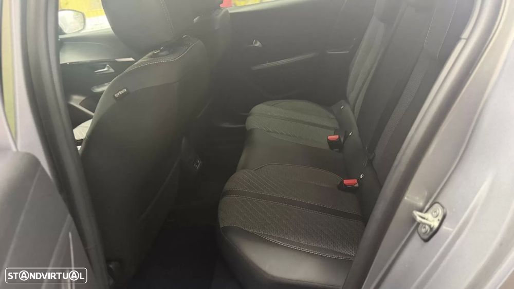 Peugeot 208 1.2 Hybrid Allure e-DCS6 - 10