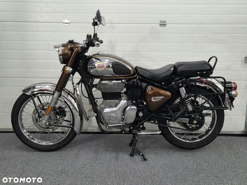 Royal Enfield Classic - 2