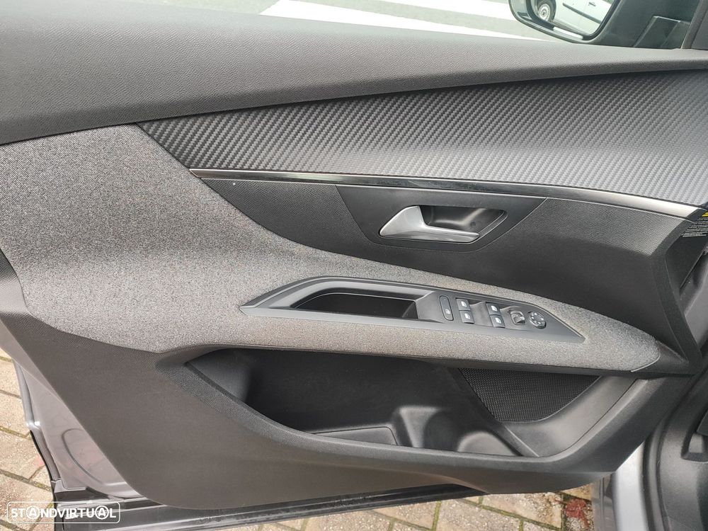 Peugeot 5008 1.5 BlueHDi Style - 15