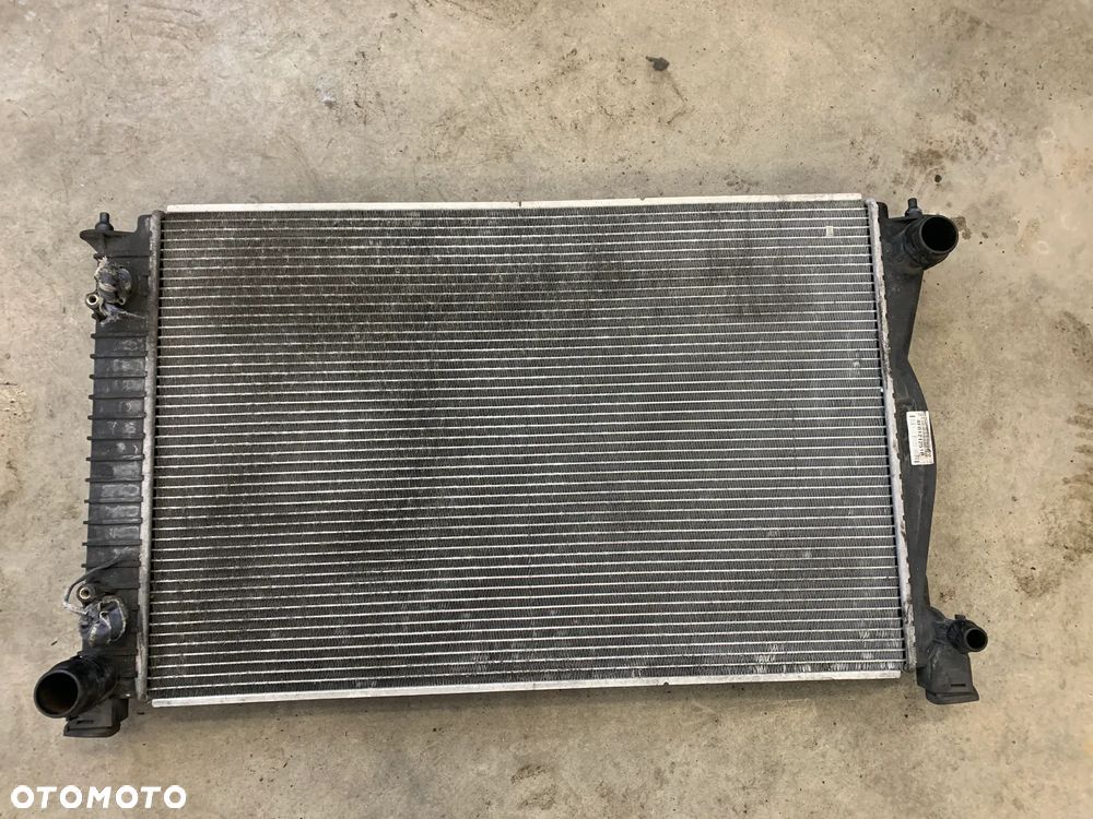 chłodnica wody automat 4F0121251P A6 C6 3.0 TDI BMK - 1