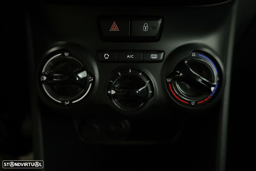 Peugeot 2008 1.2 PureTech Style - 13