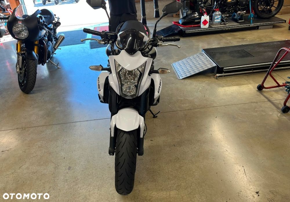 Kawasaki ER - 3