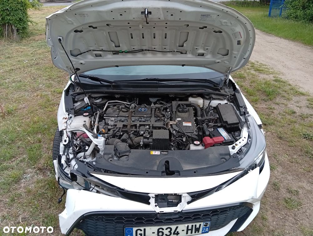 Toyota Corolla 1.8 Business Edition - 11