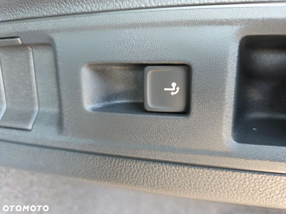 Volkswagen Passat - 24