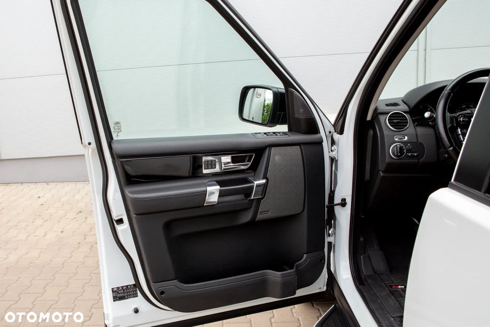 Land Rover Discovery 3.0 SD V6 HSE - 19