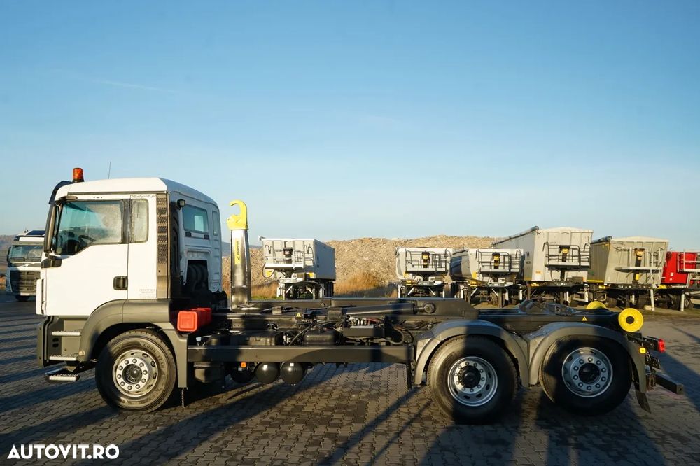 MAN TGS 26.440 / AUTOCARNIER / MARREL AL TAM 20U / 20 T / 6x2 / PUNTE DE DIRECȚIE RIDICABILĂ / ANVELOPE 100% / EURO 6 - 8
