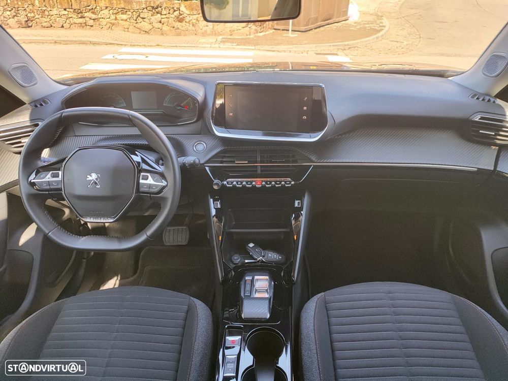 Peugeot e-2008 50 kWh Active - 11