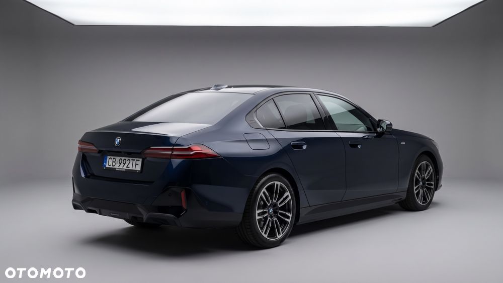 BMW 5 Series 2024 photo 4