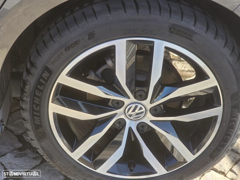 VW Golf 1.6 TDI R-Line - 6