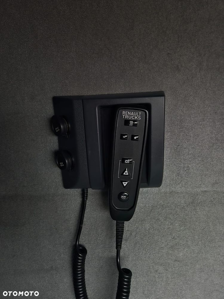 Renault T480 - 29
