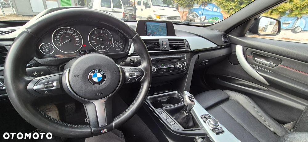 BMW Seria 3 318d Sport Line - 8