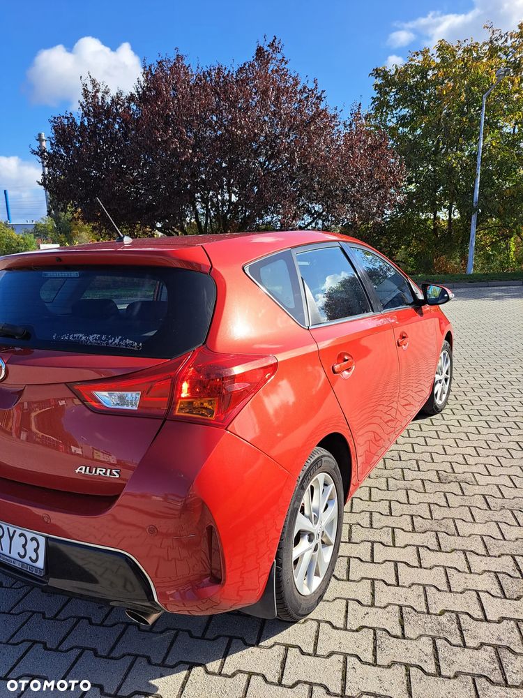 Toyota Auris 1.6 Dynamic - 2