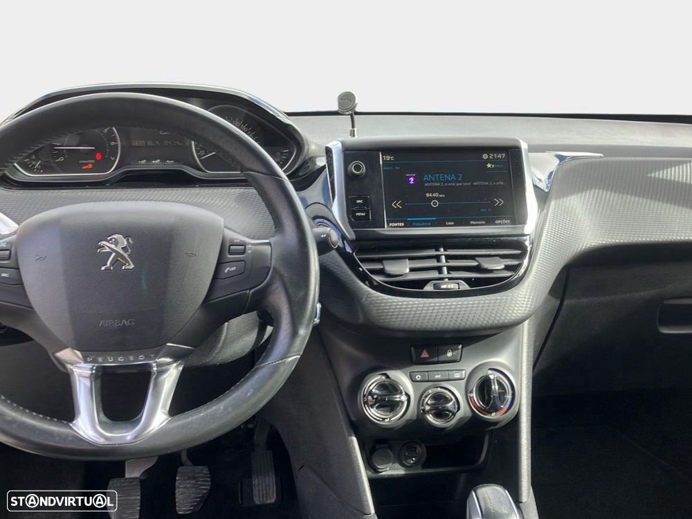 Peugeot 208 1.2 PureTech Allure - 11