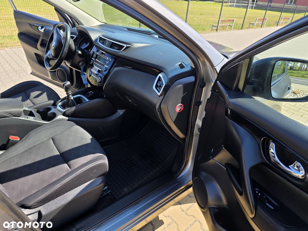 Nissan Qashqai 1.6 dCi 360 S&S - 17