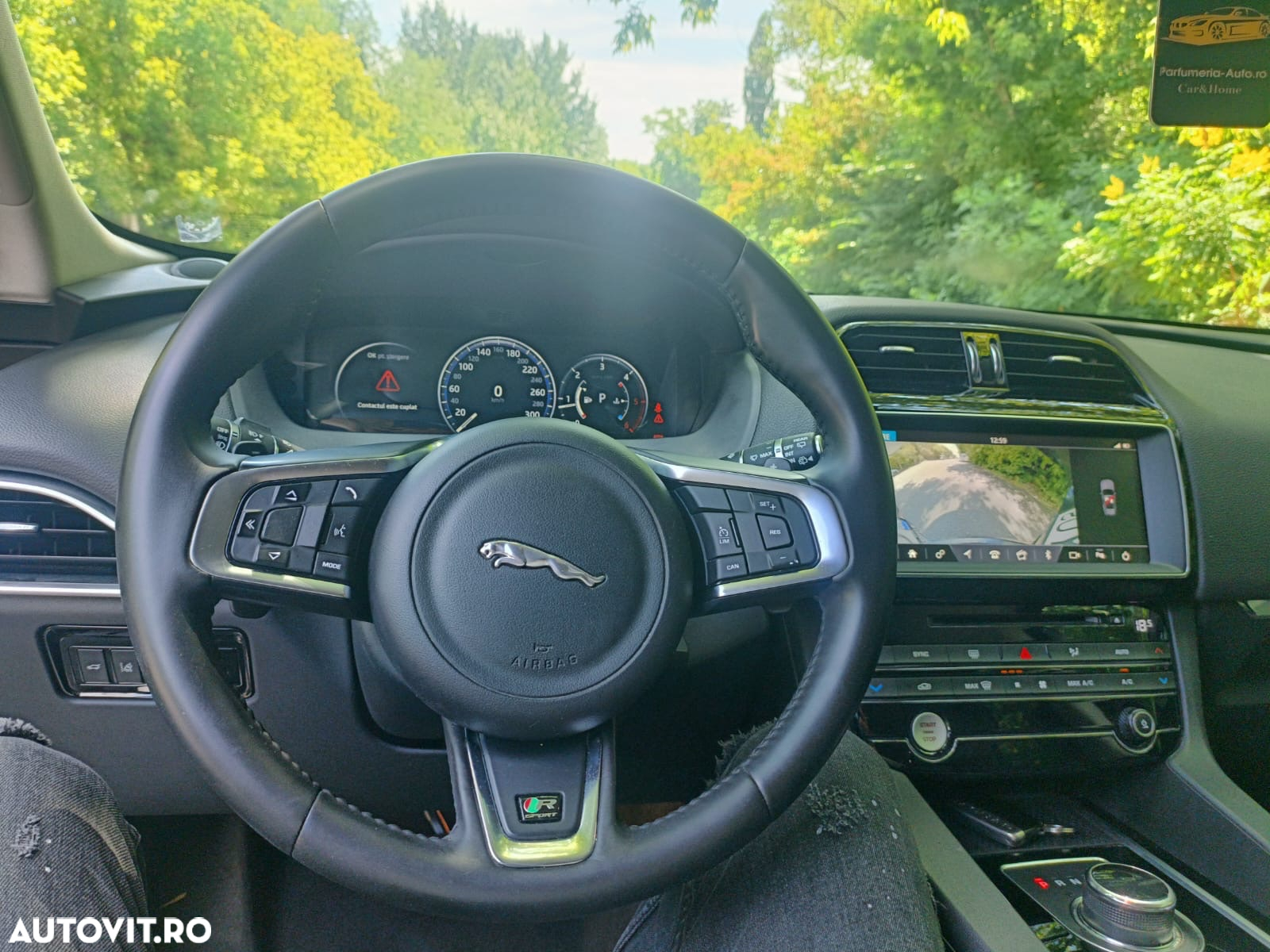 Jaguar F-Pace 20d AWD Aut. R-Sport - 28