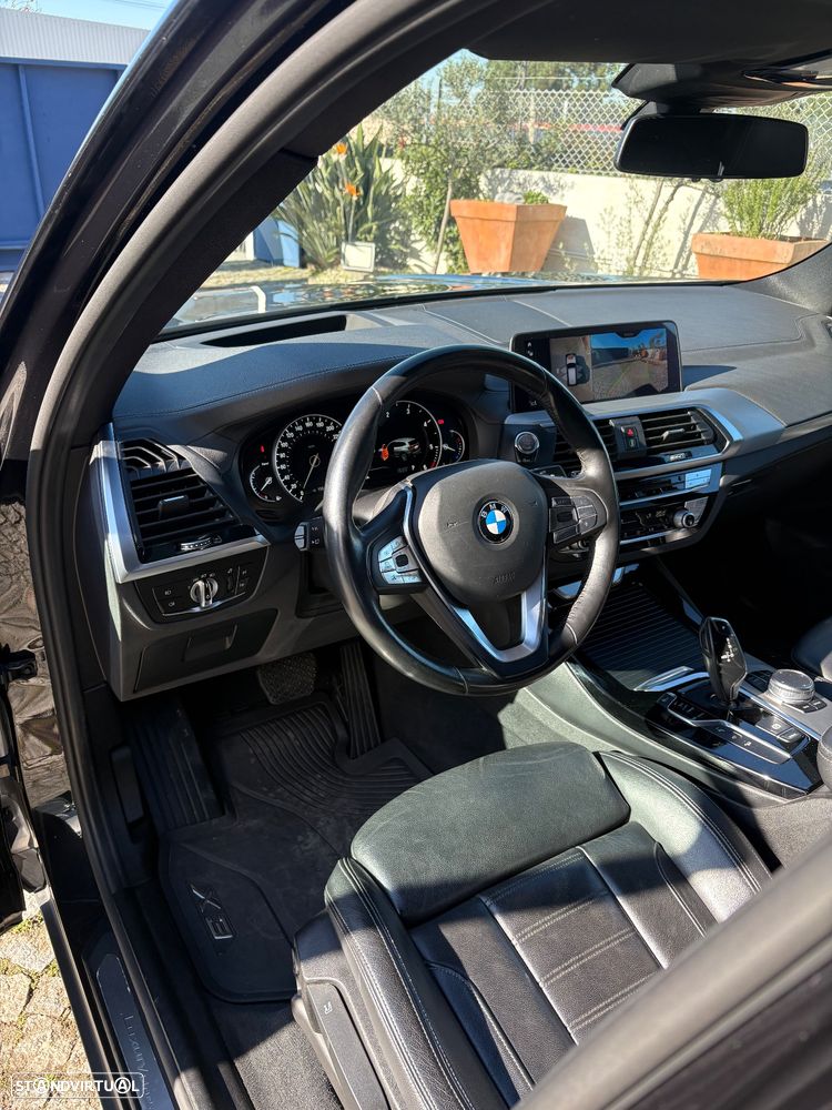 BMW X3 20 d xDrive Line Luxury - 3