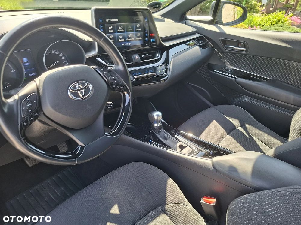 Toyota C-HR - 9