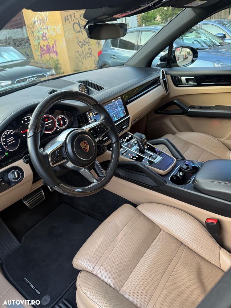Porsche Cayenne S - 13