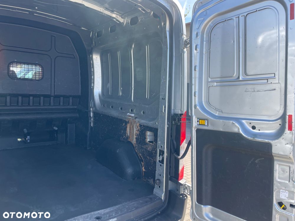 Ford Transit - 15