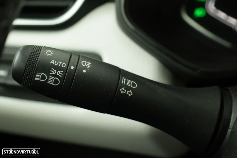 Renault Clio 1.0 TCe Techno CVT - 17